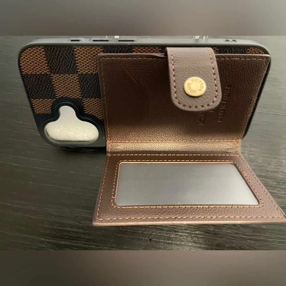 iPhone 16 wallet/ card holder Checkered Brown Phone Case with Card Holder